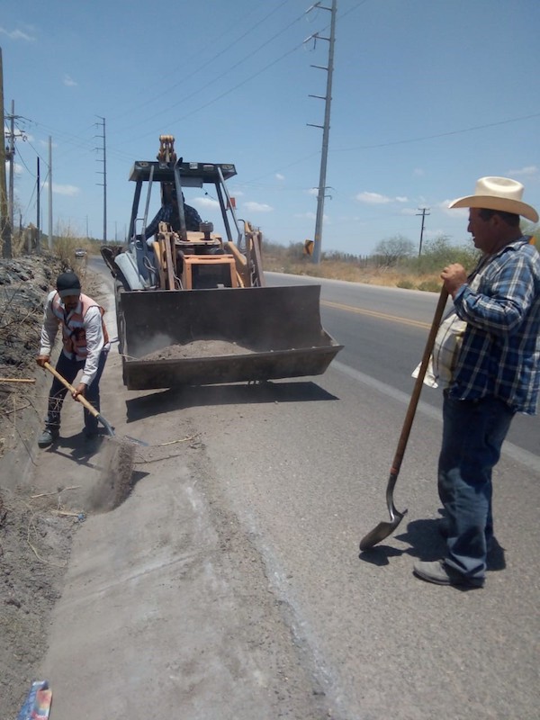 Van por Vacaciones seguras en carreteras estatales