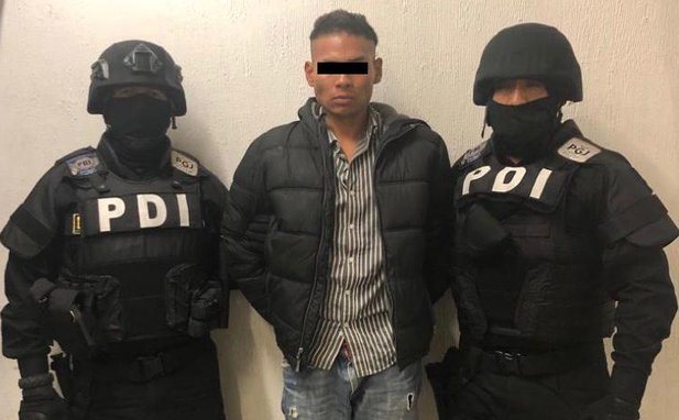 Detienen a hombre que agredió a reportero durante marcha feminista