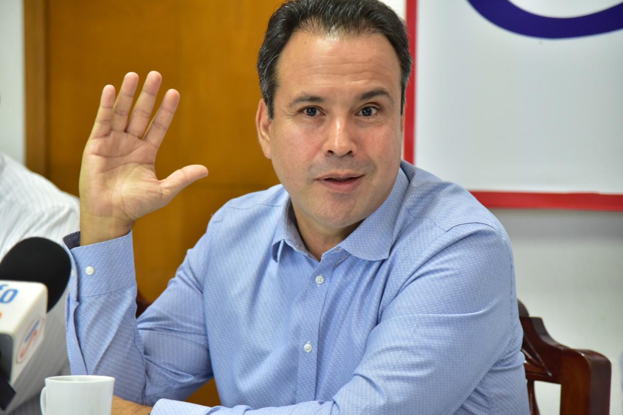 Astiazarán, rumbo al 2021, va planchando acuerdos