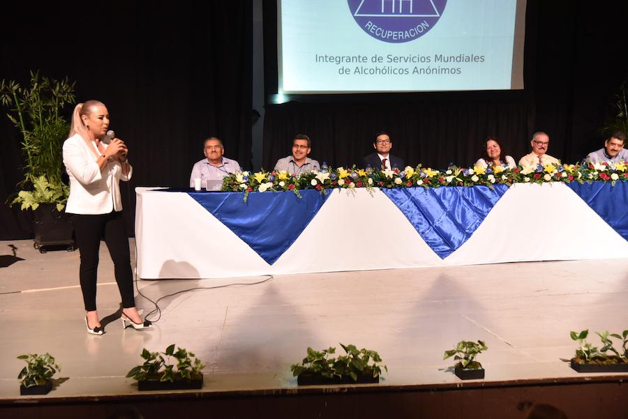 Participa Ayuntamiento en Foro de AA