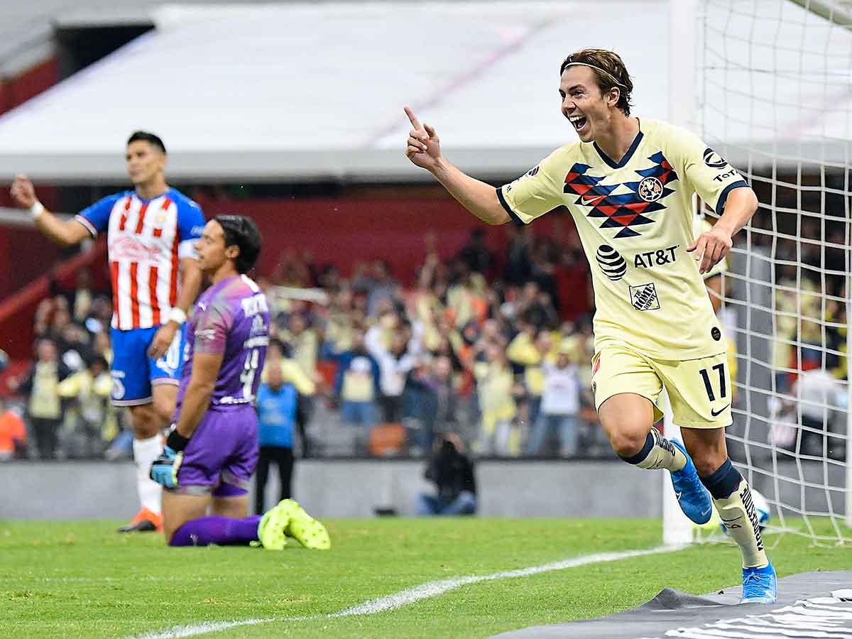 América atropella a Chivas en el clásico nacional