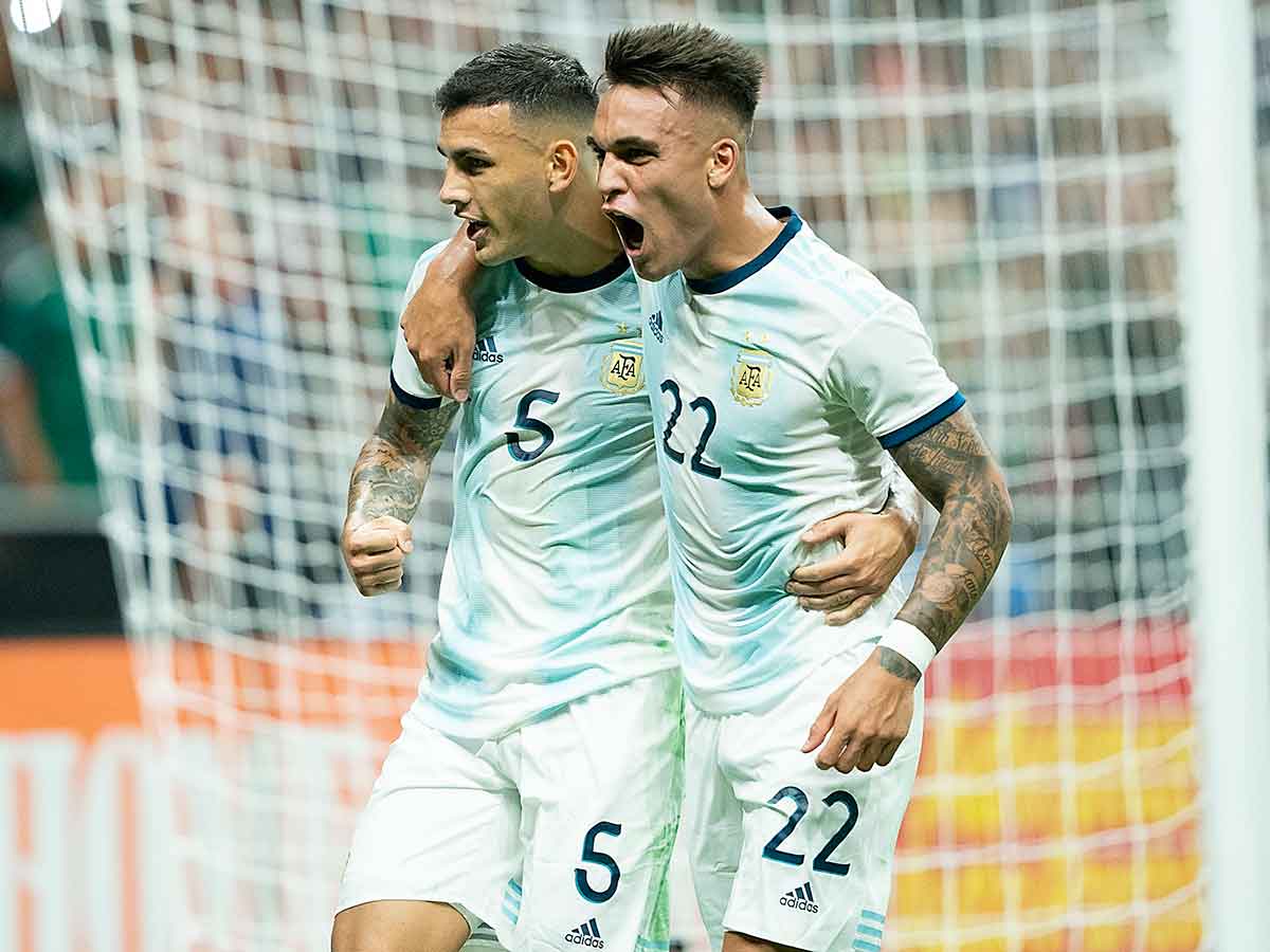 Argentina golea al Tri y termina con invicto del ‘Tata’