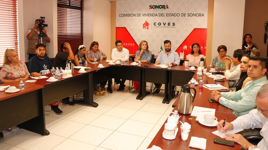 Coordina Gobierno del Estado apoyo para familias afectadas por explosión en Hermosillo