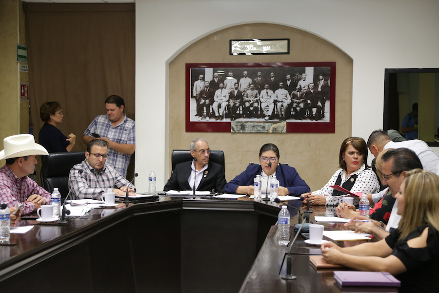 Dictaminan Comisiones iniciativas a favor de la salud