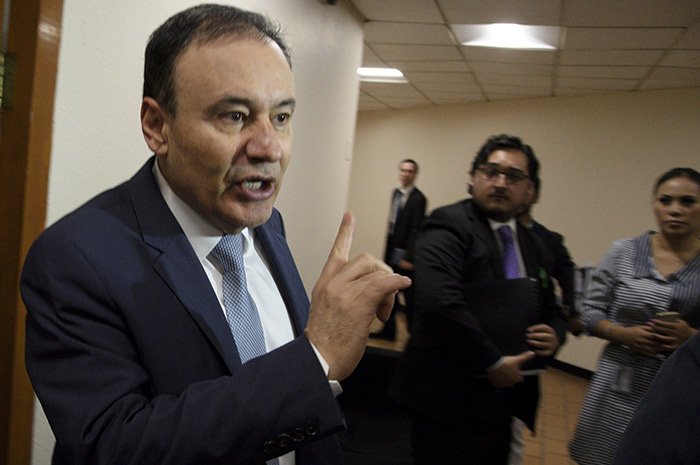 Sólo hay 6 mil MP para atender 32 millones de delitos: Durazo Sólo hay 6 mil MP para atender 32 millones de delitos: Durazo