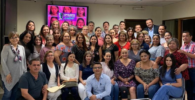 Fortalecen Ponte frente al espejo con el Centro de Atención Telefónica