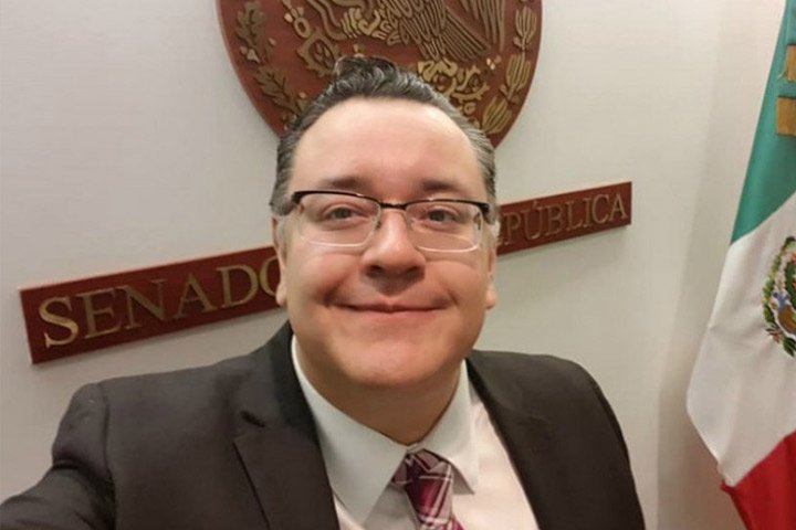Mano negra del coordinador de AMLO, acusan en Morena