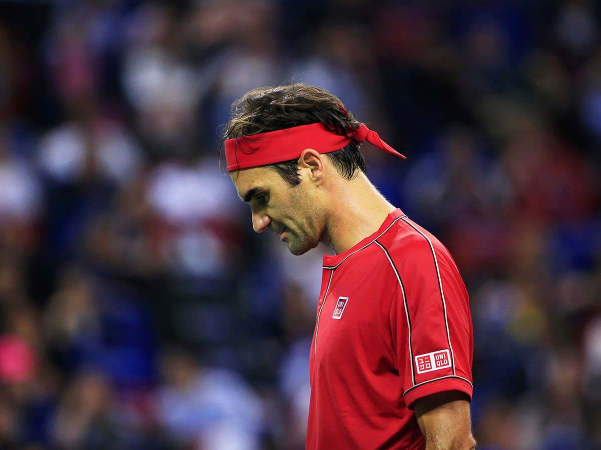 Federer se desespera y se enfada en Shanghai Federer se desespera y se enfada en Shanghai