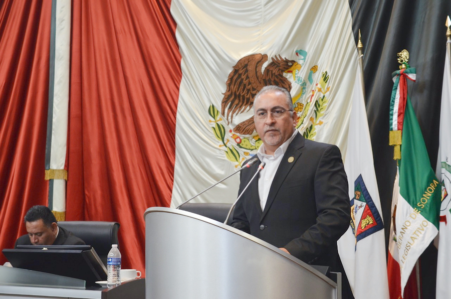 Conmemora el diputado Montes Piña, el Día Internacional de los Docentes Conmemora el diputado Montes Piña, el Día Internacional de los Docentes