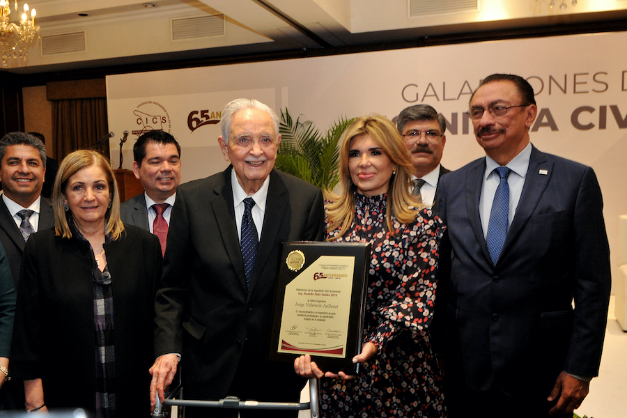 Entrega Gobernadora Pavlovich Galardones de la Ingeniería Civil 2019