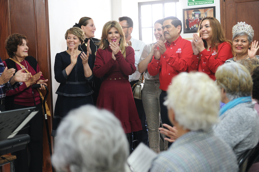 Entrega Gobernadora Pavlovich obra de ampliación de la Casa Club del Jubilado y Pensionado de Isssteson