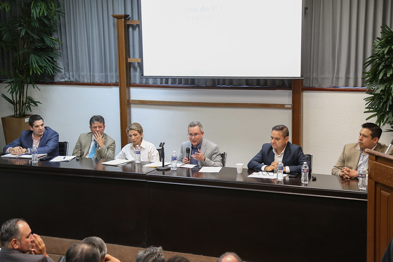 Realizan el panel: “¿Cómo incorporar a los municipios a una política pública contra la corrupción?” Realizan el panel: “¿Cómo incorporar a los municipios a una política pública contra la corrupción?”