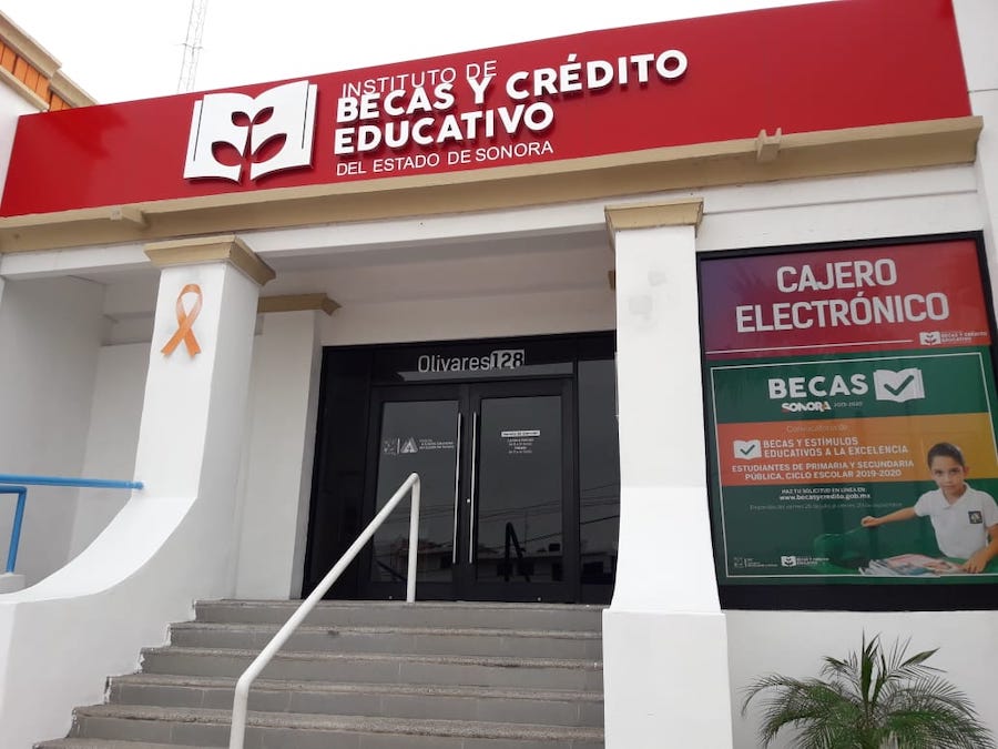 Permanecerá abierto Instituto de Becas en vacaciones