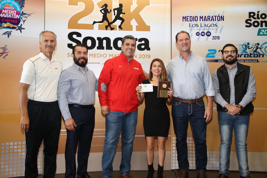 Premia Codeson a ganadores del Serial de Medios Maratones Sonora 21K 2019