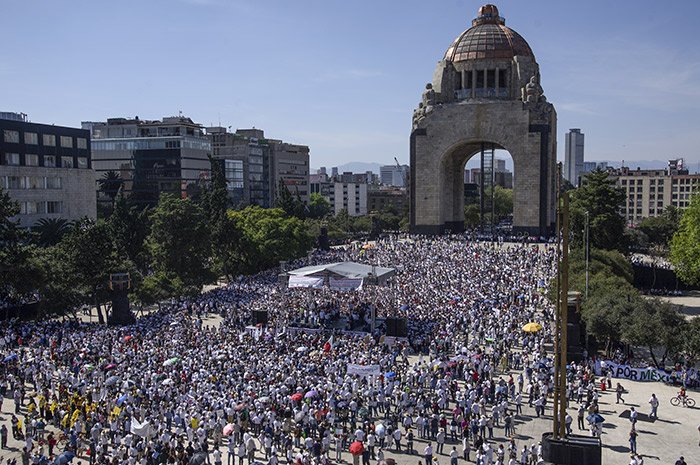 Reclamo por inseguridad domina marcha opositora
