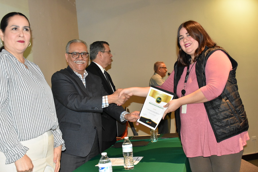 Reconoce secretario del Trabajo labor del sector empresarial y educativo de Sonora