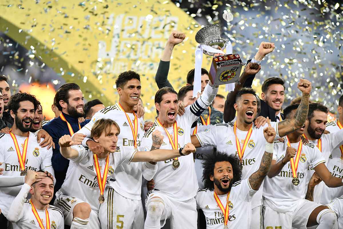 Real Madrid levanta primer título del año