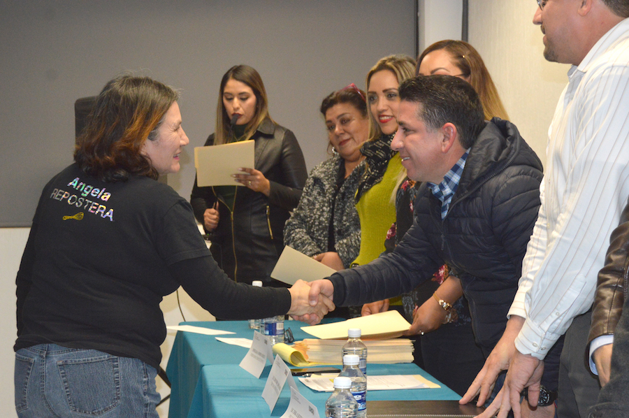 Apoyará ICATSON a jóvenes de Puerto Peñasco