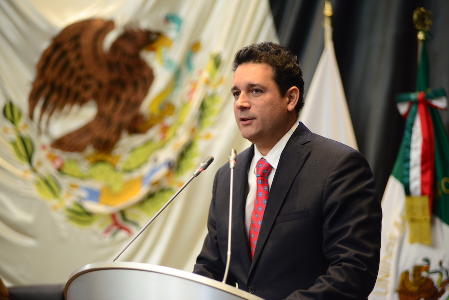 Buscan dar certeza jurídica a asesores y clientes de operaciones inmobiliarias