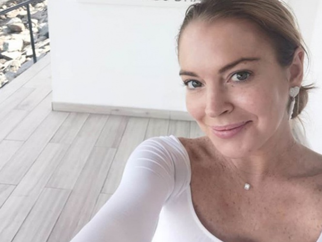 Arrestan a papá de Lindsay Lohan por estrangular a su esposa