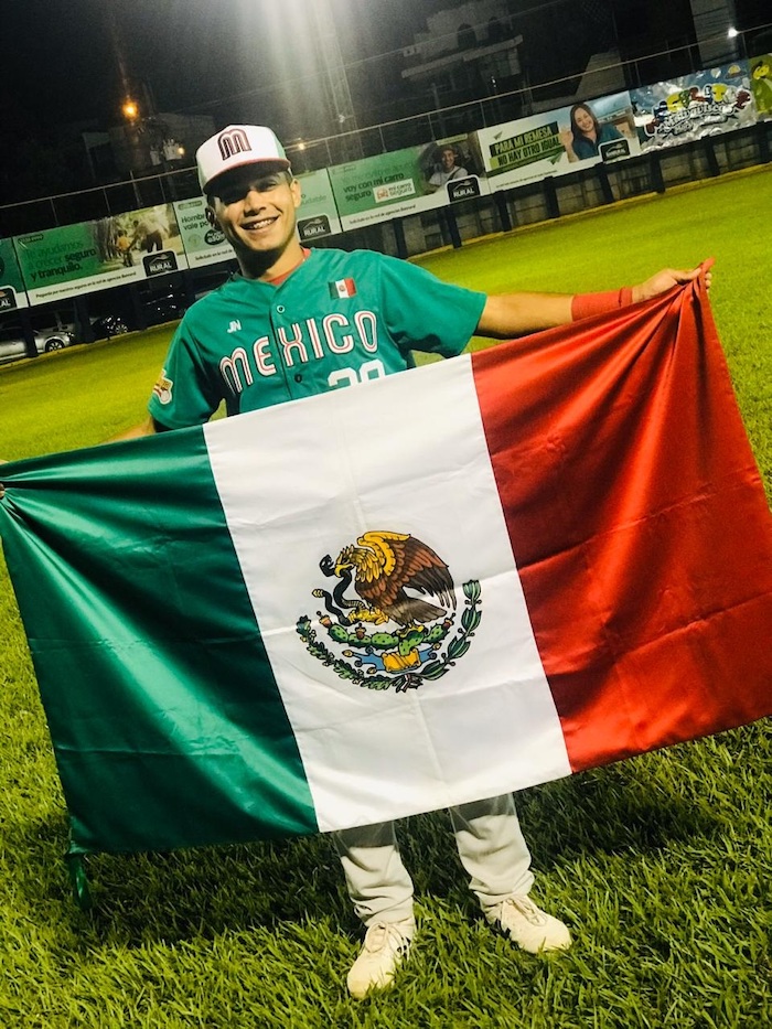 Estudiante de CECyTE Sonora rumbo a la Copa Mundial de Softbol Masculino Sub-18 en Nueva Zelanda