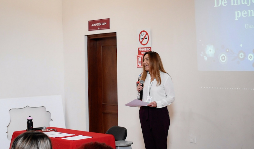 Lleva Voluntariado Isssteson conferencia a jubiladas en Hermosillo