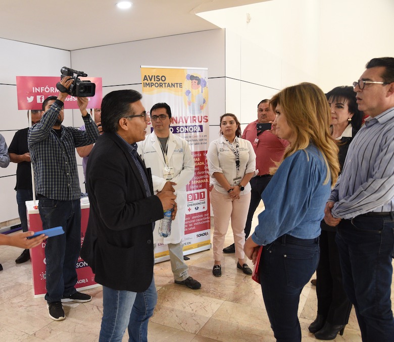 Supervisa Gobernadora módulos de revisión en aeropuerto