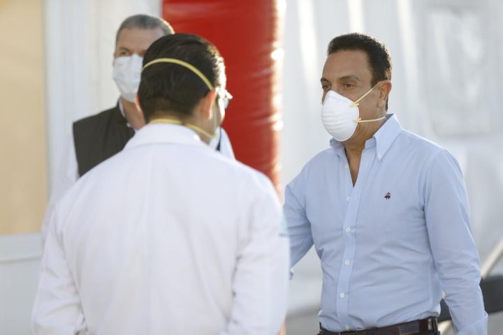 Anuncia Omar Fayad que salió positivo a prueba de COVID-19