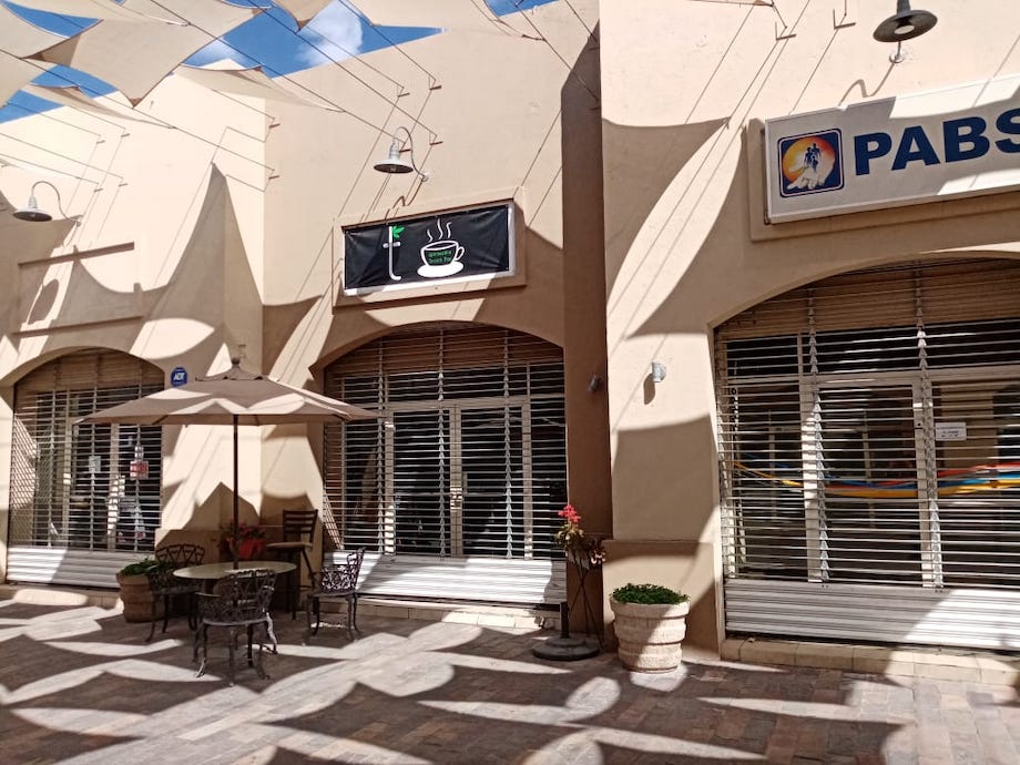 Cierran restaurantes temporalmente