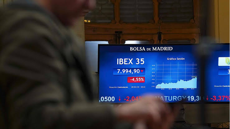 Se desploman las bolsas de Asia y Europa por caída del petróleo