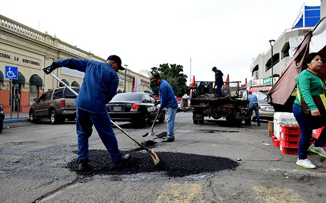 Avanza programa emergente de bacheo dentro de colonias