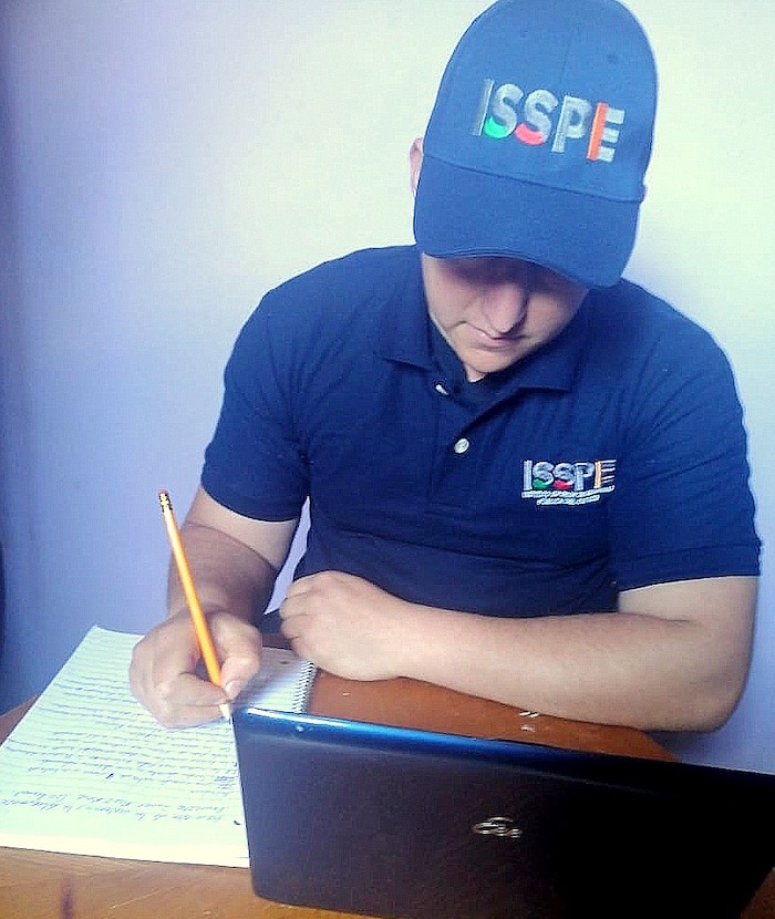 Alumnos del Isspe continúan estudios de licenciaturas en línea