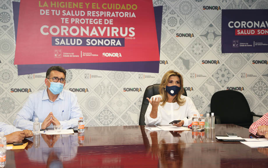 Reconoce Gobernadora a personal médico, de enfermería y administrativo del sector salud