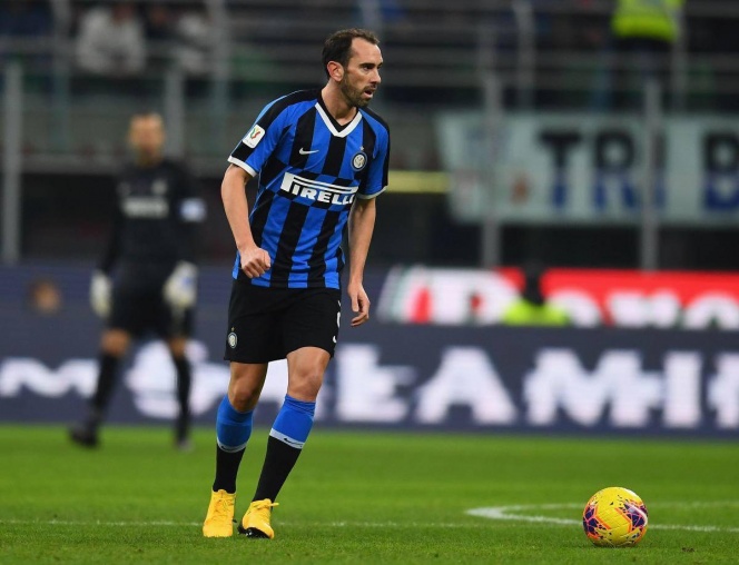 Godín acusa que en Italia expusieron a futbolistas al coronavirus