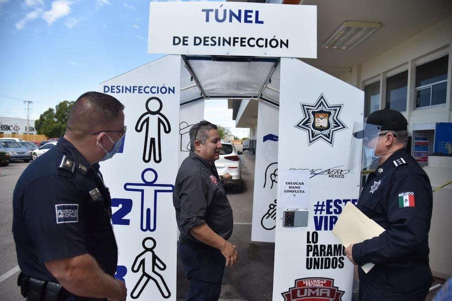Empresa de Seguridad Privada dona túnel desinfectante para la Policía de Hermosillo Empresa de Seguridad Privada dona túnel desinfectante para la Policía de Hermosillo