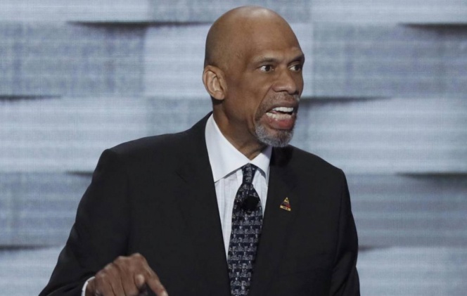 El racismo está en todas partes, advierte Kareem Abdul-Jabbar