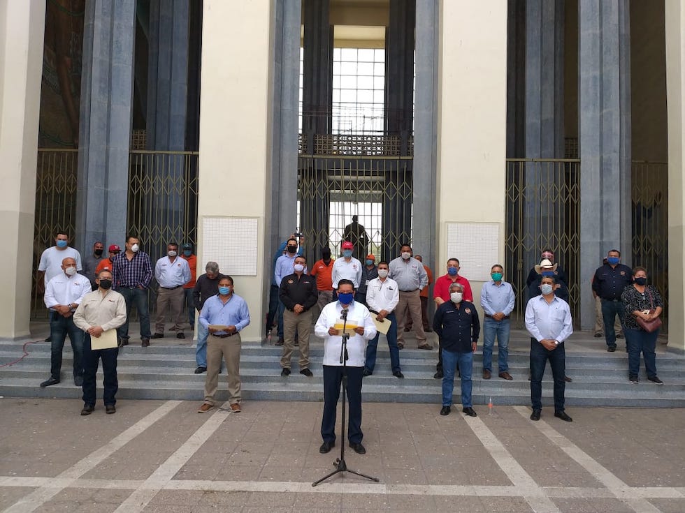 Conmemoran sindicatos Día del Trabajo, sin desfile
