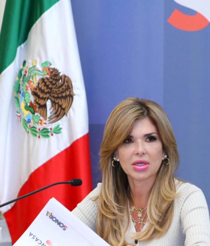 Solicita Gobernadora a banqueros nuevos protocolos para acabar con filas en bancos