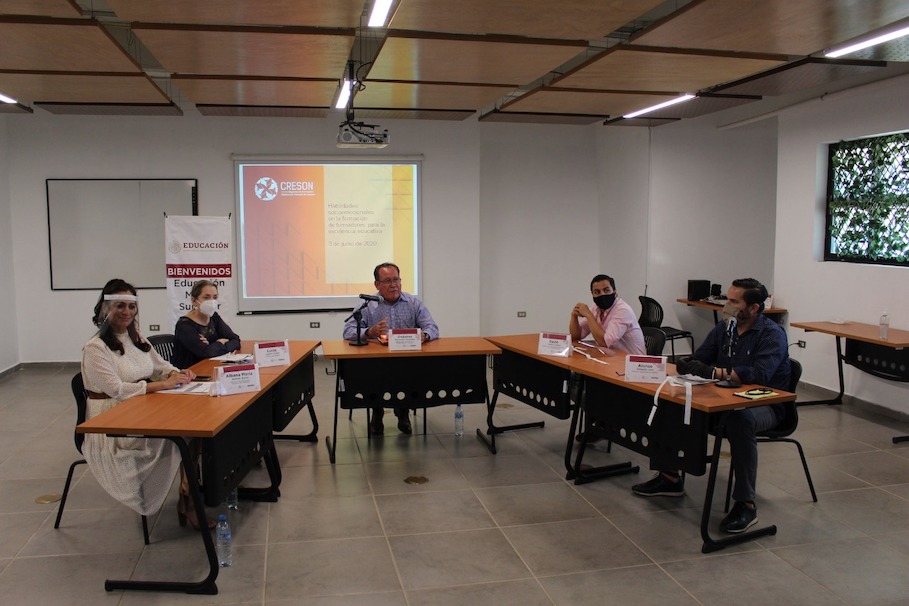 Accederán más de ocho mil alumnos de universidades tecnológicas a clases de Inglés con el Programa Smrt English Accederán más de ocho mil alumnos de universidades tecnológicas a clases de Inglés con el Programa Smrt English