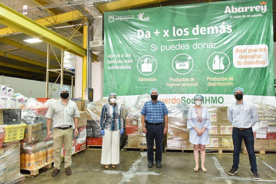 Recibe alcaldesa Celida López segunda entrega de donativos por parte de Abarrey