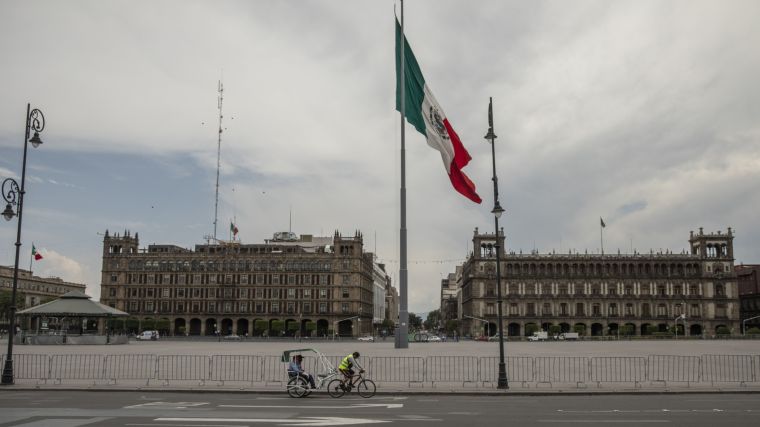 Se ‘ensombrece’ panorama para la economía de México; prevén caída de 9.6%