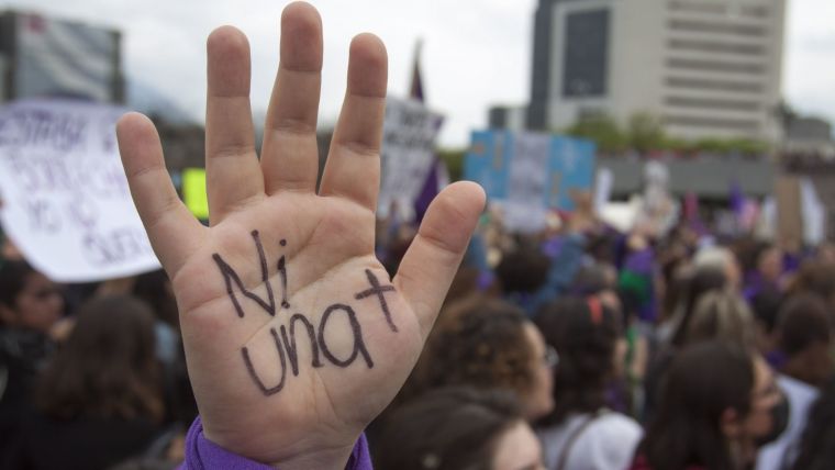 Se registran 99 feminicidios en junio; es el mes con más casos en año y medio