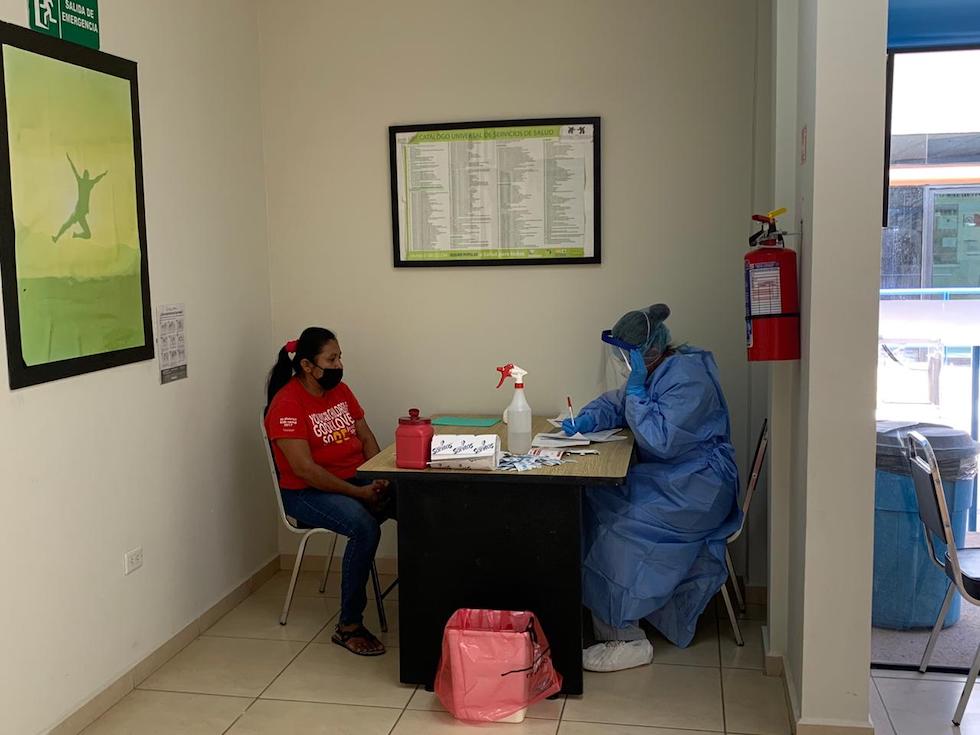 Atiende Salud Sonora a migrantes sospechosos de COVID-19 en Nogales