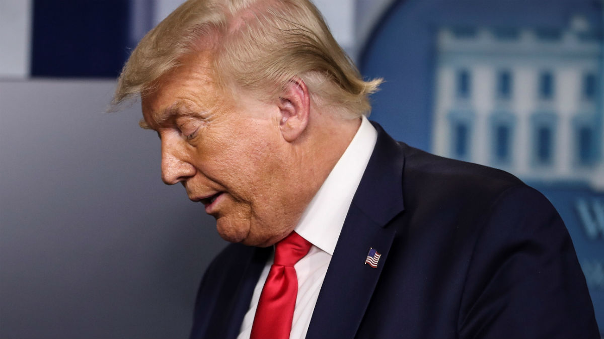 Trump sugiere postergar elecciones