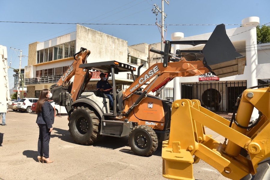Entrega Celida López 15.6 mdp en maquinaria y equipamiento para CIDUE y Servicios Públicos Municipales Entrega Celida López 15.6 mdp en maquinaria y equipamiento para CIDUE y Servicios Públicos Municipales
