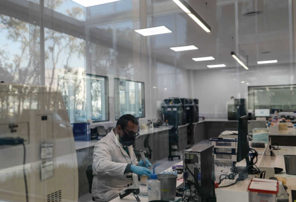 Astrazeneca confía en que todavía pueda haber vacuna antes de finales de año
