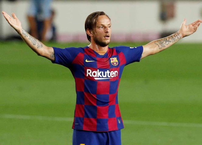 Rakitic deja al Barcelona y vuelve al Sevilla Rakitic deja al Barcelona y vuelve al Sevilla