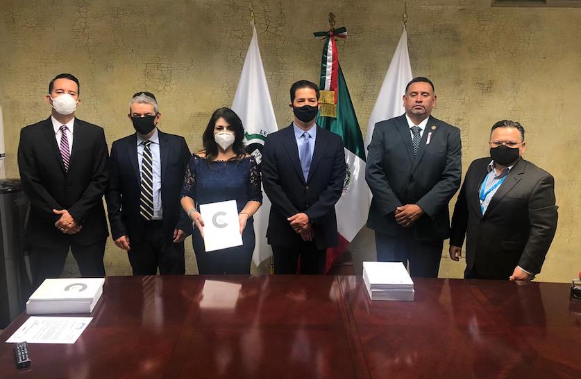 Recibe Congreso del Estado Quinto Informe de Gobierno