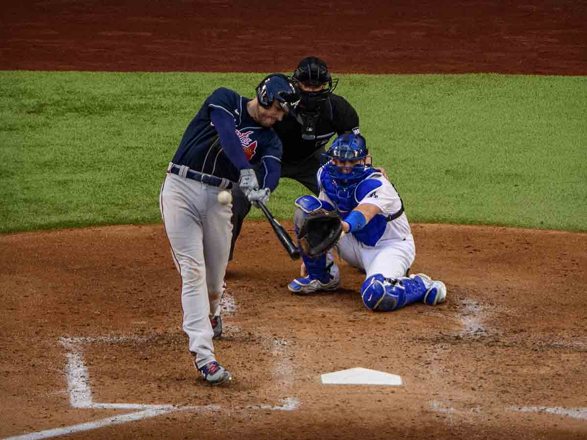 Bravos vuelven a someter a los Dodgers Bravos vuelven a someter a los Dodgers