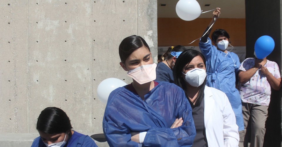 «Estamos rebasados»: Récord de casos COVID y hospitales llenos regresaron a Chihuahua al semáforo rojo